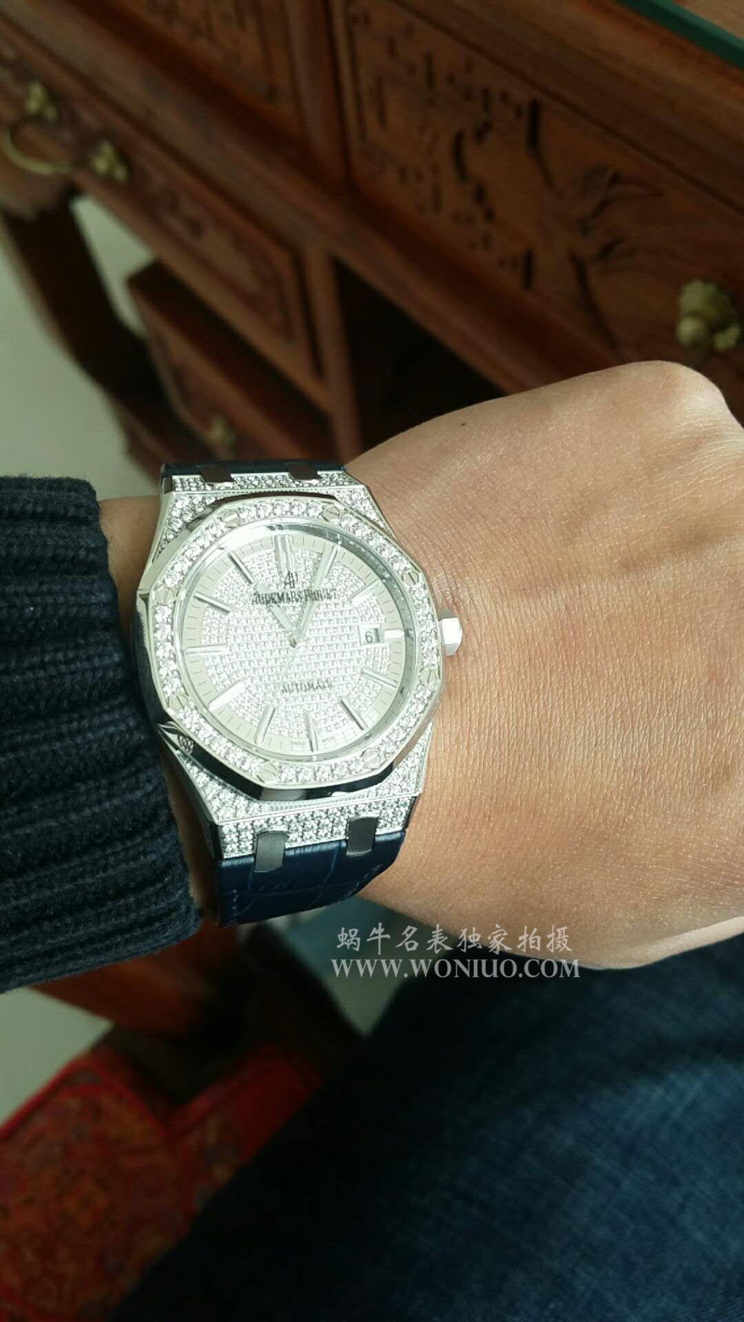 第二款：欧米茄海马系列复刻版